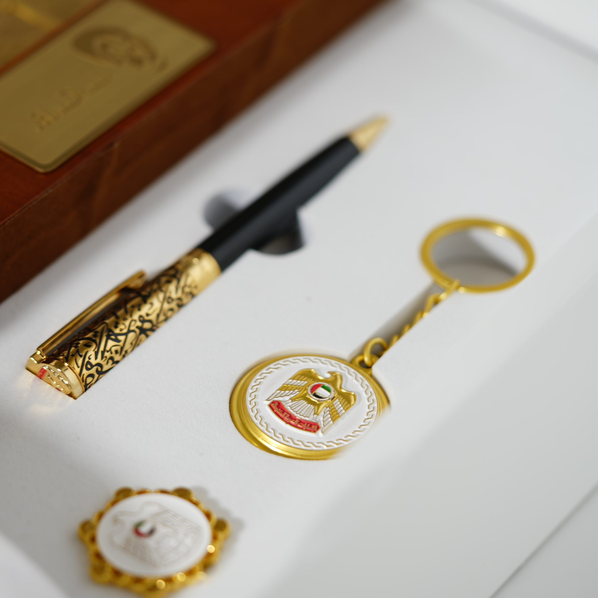 A national day Box - White - Image 3